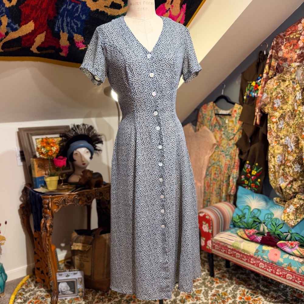 Vintage Express Black and White floral  Midi Dress with Button Front